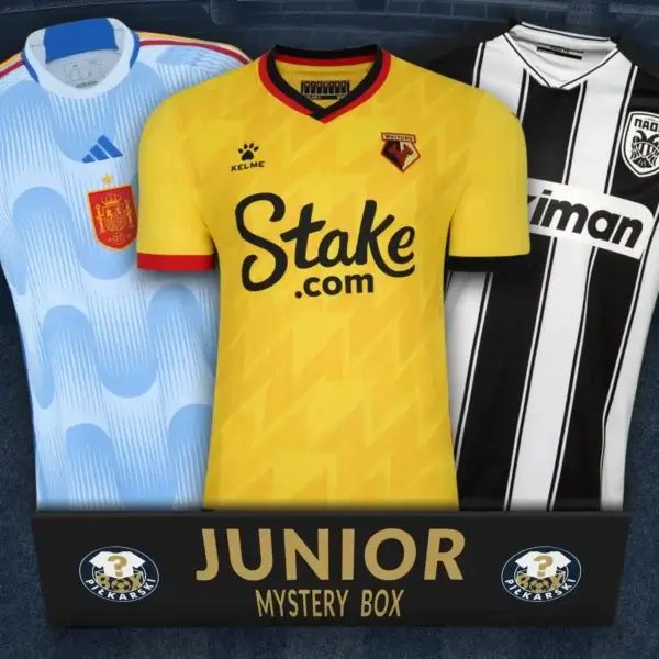 Koszulki piłkarskie Watford żółta, PAOK FC czarno-biała, reprezentacja Hiszpanii błękitna